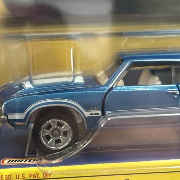 Matchbox 1970 Oldsmobile 442 (2024 Collectors Series #6/20 - Picture 5 of 8